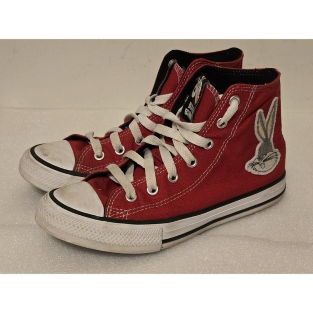 CONVERSE All Star Chuck Taylor Red Bugs Bunny Looney Tunes High Top Kids Size 2
